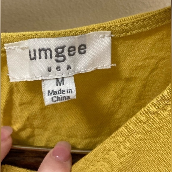 UMGEE Yellow Gold Short-Sleeve Dress Size Medium - Picture 9 of 11